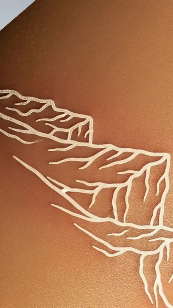 Minimalist Mountains
